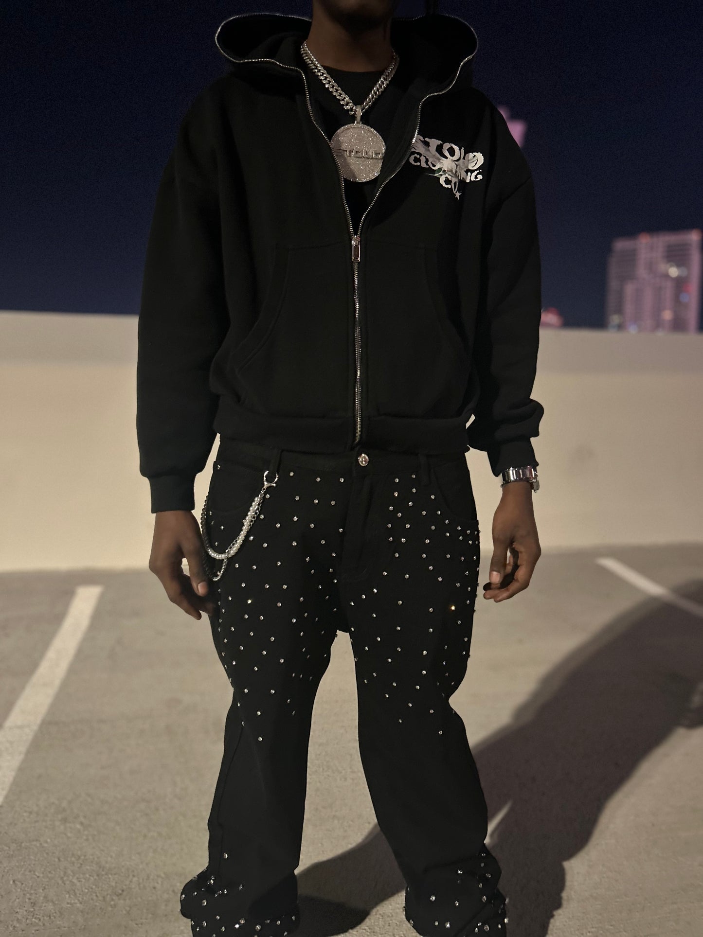 Stolo Clothing Co Essential Rhinestone-Embellished Unisex Straight-Leg Jeans