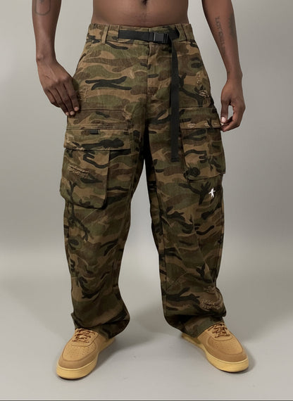 Stolo Clothing Co Essential Unisex Camouflage Frayed Baggy Jeans