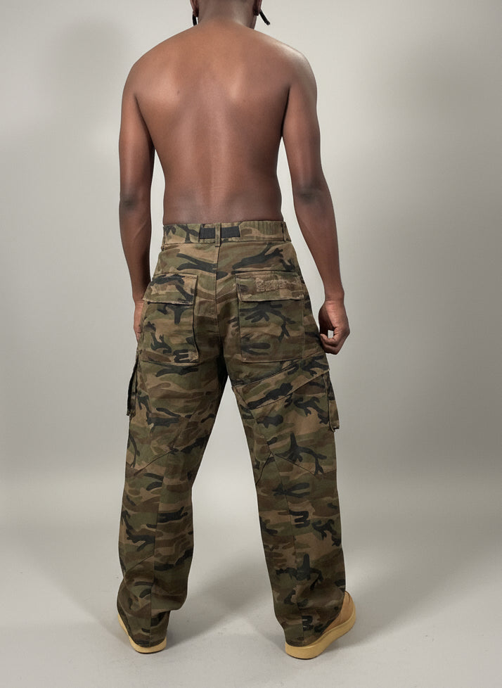 Stolo Clothing Co Essential Unisex Camouflage Frayed Baggy Jeans