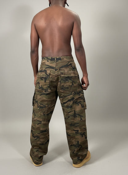 Stolo Clothing Co Essential Unisex Camouflage Frayed Baggy Jeans