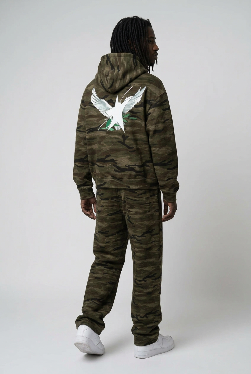 Birdies camo three-quarter back pose